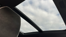 Volvo XC40 2.0 B4P Ultimate Dark 5dr Auto Petrol Estate